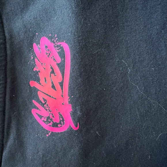 Guess Black T-Shirt with Colorful Skull Design - Picture 5 of 5